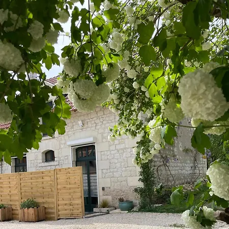 Le Relais, La Dormance, Le Bois Dormant Hotel Châteauvieux Exterior foto