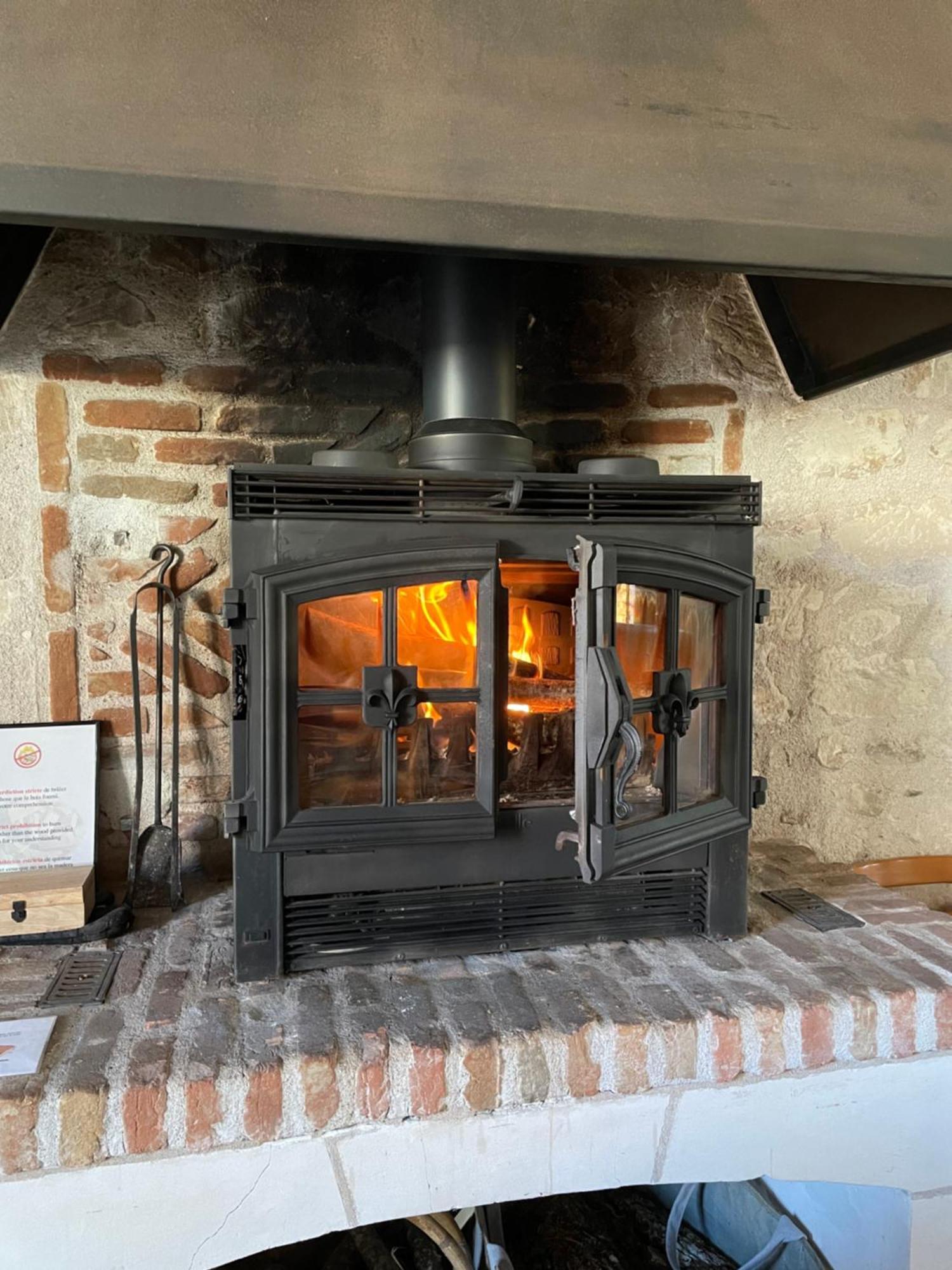 Le Relais, La Dormance, Le Bois Dormant * Châteauvieux