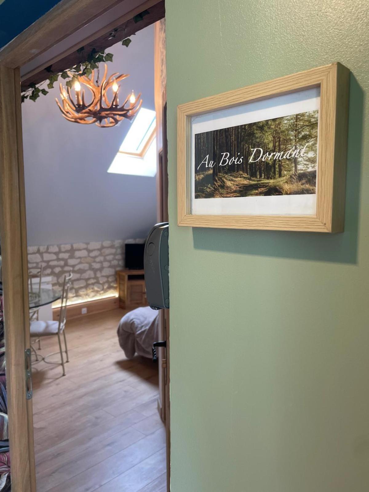 Le Relais, La Dormance, Le Bois Dormant Pensión
