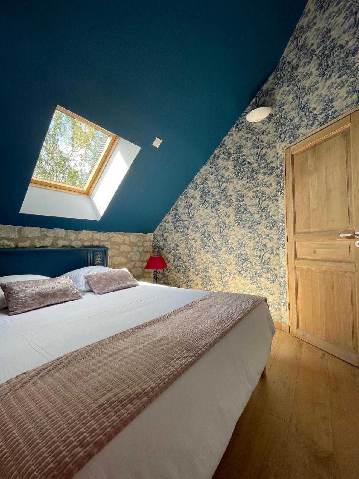 Le Relais, La Dormance, Le Bois Dormant